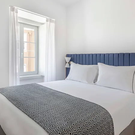 Tandem Palacio Alfama Suites-2